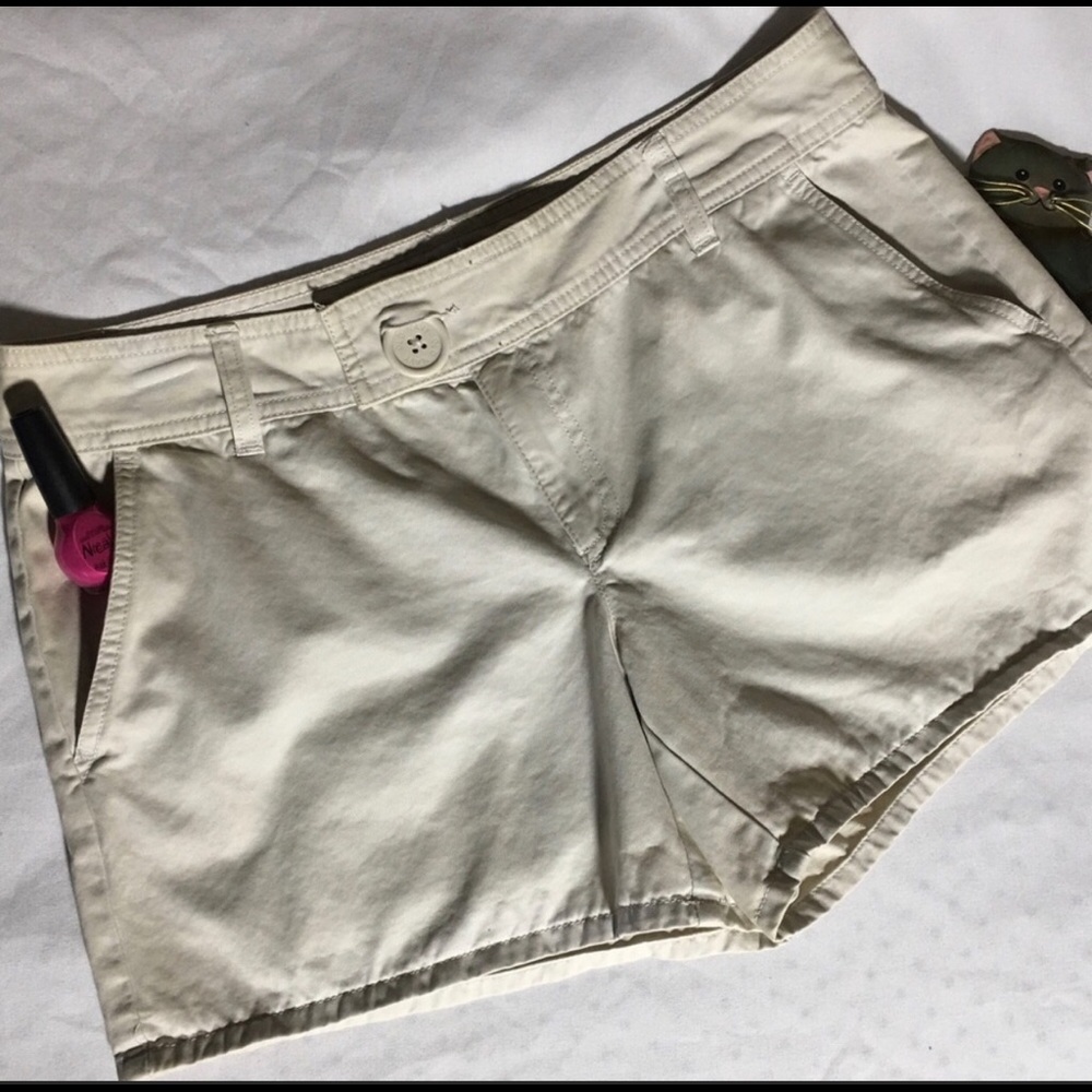 Old Navy Shorts Khaki Pockets Cotton Size 10